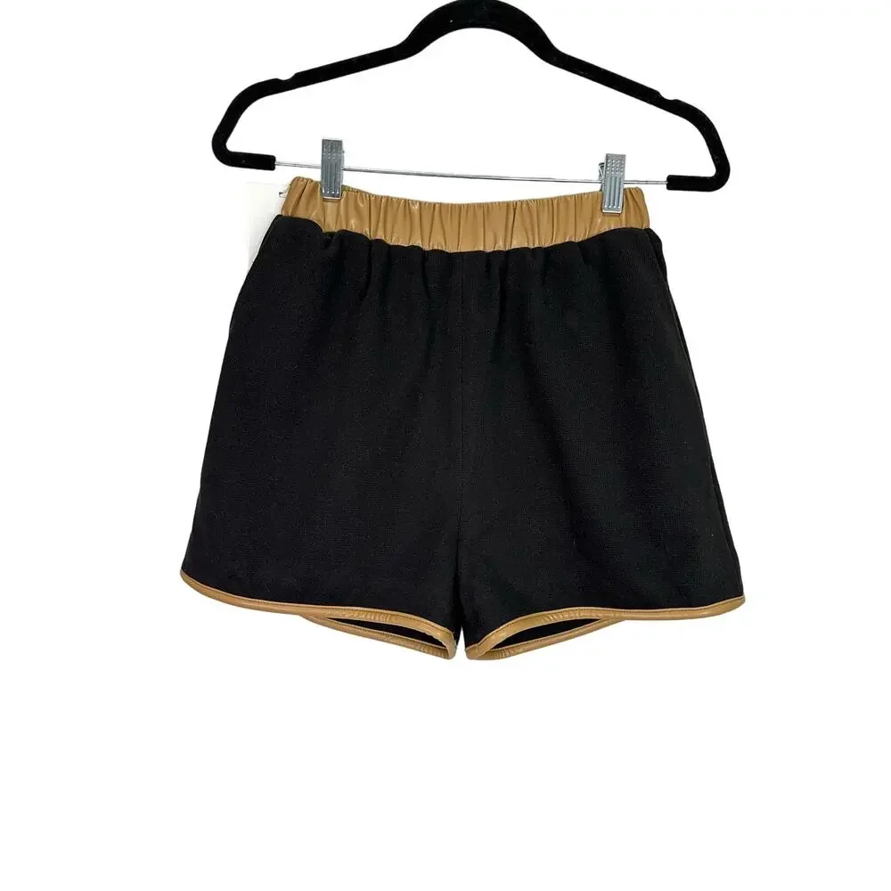 Tun Collection NWT Women’s Black Ribbed Faux Leather Accent Shorts size Medium